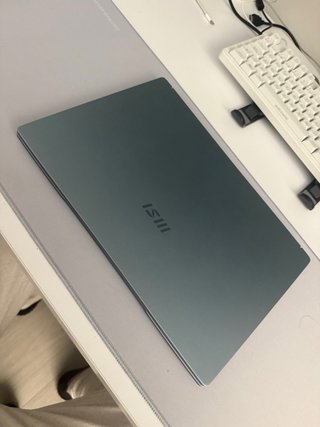 MSI Modern 14 i7 16GB RAM 512GB SSD 14 + PANTALLA