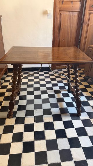 Mesa antigua Mallorquina madera maciza