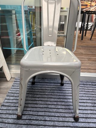 Silla metálica