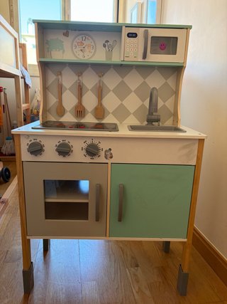 Cocina de madera para niños
