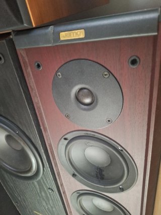Altavoces Jamo 150W
