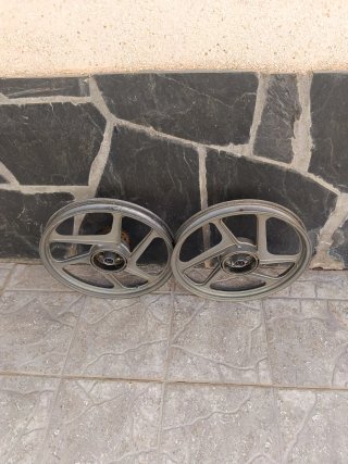 Llantas Derbi Variant 17 pulgadas