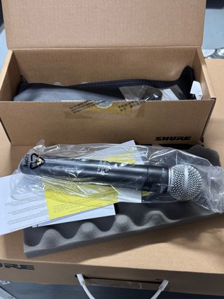 Shure QLXD Wireless Microphone System