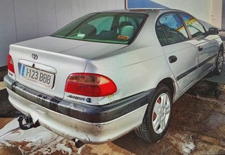 Toyota Avensis 2001