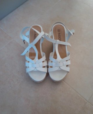 Sandalias cuña esparto blancas