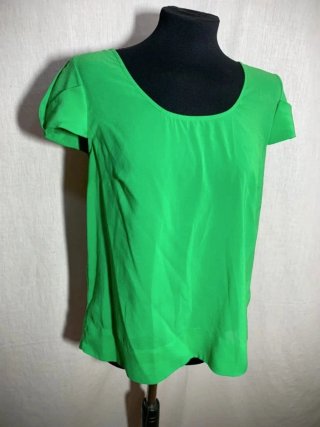 Blusa verde manga corta Zara