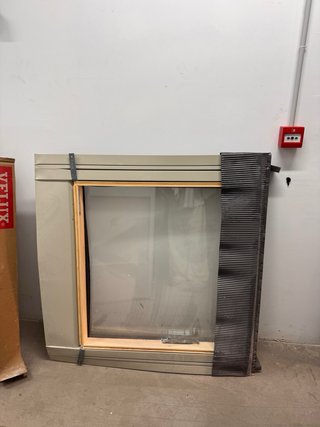 Vendo 2 Ventanas de Velux 85x85cm