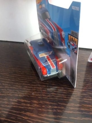 Hot Wheels Cockney Cab II Taxi 2 Pack