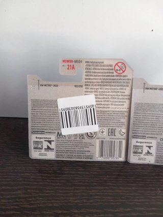 Hot Wheels Cockney Cab II Taxi 2 Pack