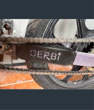 Protector cadena Derbi Variant