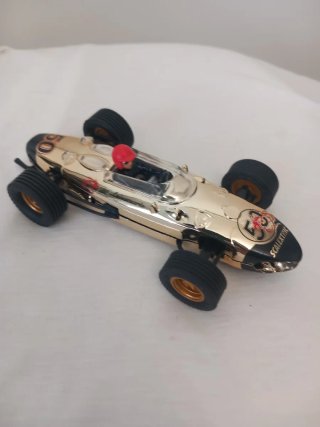Scalextric F1 Ferrari 156 Aniversario Dorado