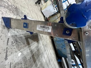 Escalera de aluminio multiusos