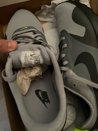 Nike Air Max Tavas talla 42