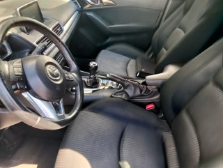 Mazda 3 2015 con 200000kms