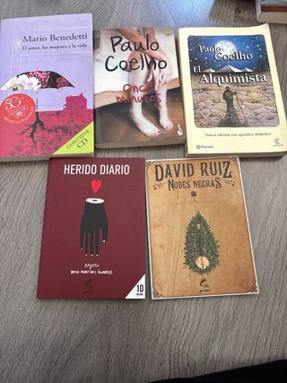 Pack de libros poesía, Paulo Coelho y Benedetti