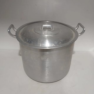 Olla de Aluminio 20x26 cm