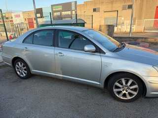 Toyota Avensis 2003