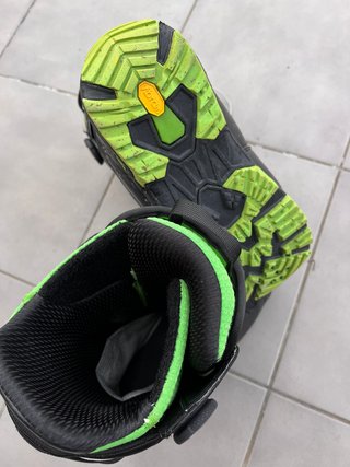 Pack Snowboard Botas y Fijaciones