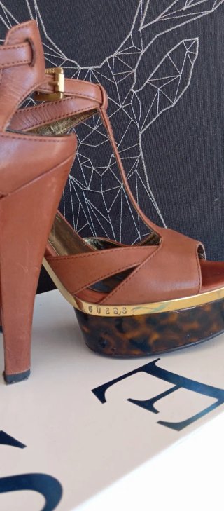 Zapatos Guess Cogna Carey Talla 36