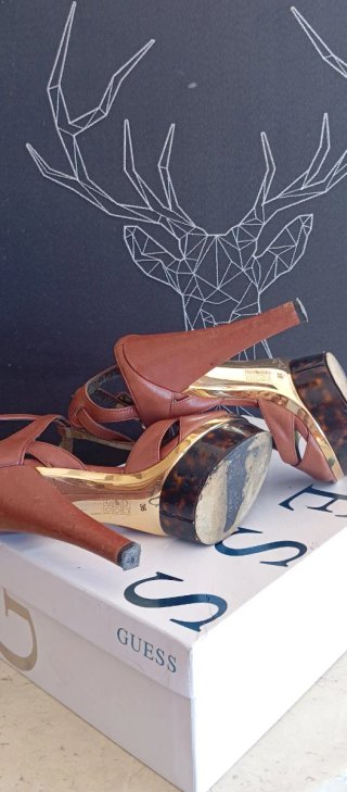 Zapatos Guess Cogna Carey Talla 36