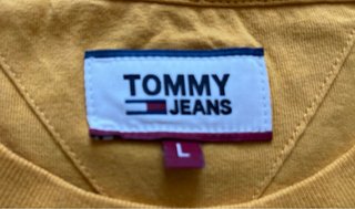 Camiseta Tommy Jeans Amarilla