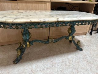 Mesa de salón mármol y metal