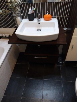 Mueble de baño con lavabo