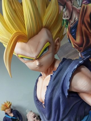 Gohan SSJ2 Figura Tamaño Real