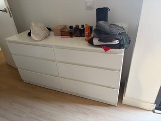 Cómoda blanca del ikea
