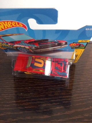 Hot Wheels '68 Dodge Dart HW Art Cars (2)