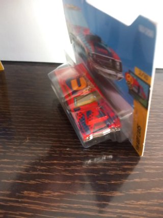 Hot Wheels '68 Dodge Dart HW Art Cars (2)