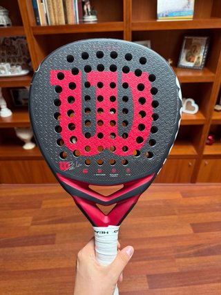 Pala de pádel Wilson Roja y Negra