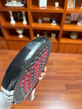 Pala de pádel Wilson Roja y Negra