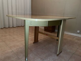 Mesa libro madera plegable