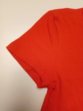 Camiseta básica naranja  manga corta canalé