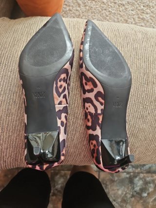Zapatos Zara tacón fino estampado leopardo