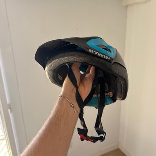 Casco Btwin para bicicleta