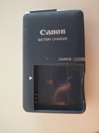 Vendo o cambio Cargador Batería Canon