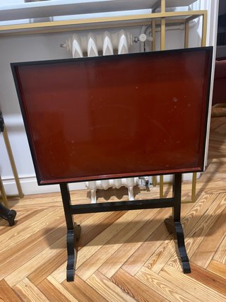 Mesa plegable lacada negra y roja