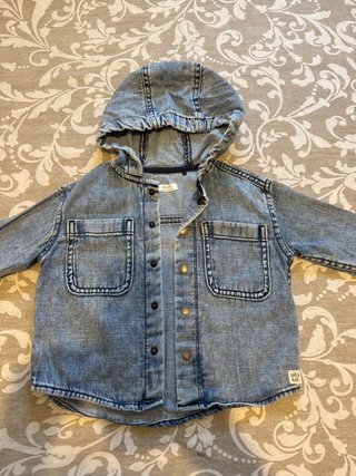 Chaqueta vaquera con capucha Next niño