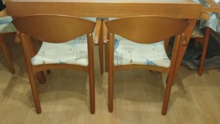Mueble con espejo Mueble comedor con mesa 5 si.