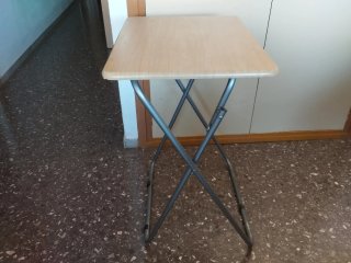 Mesita auxiliar plegable madera y metal
