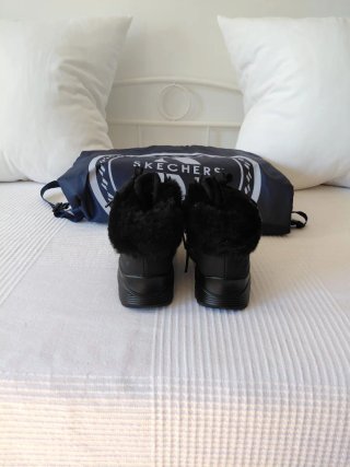 Zapatillas Skechers Negras niña,talla 33,5