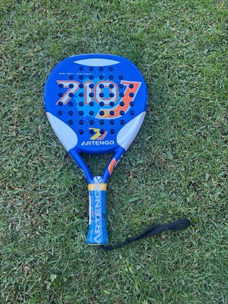 Pala padel infantil Artengo de Decathlon, nueva