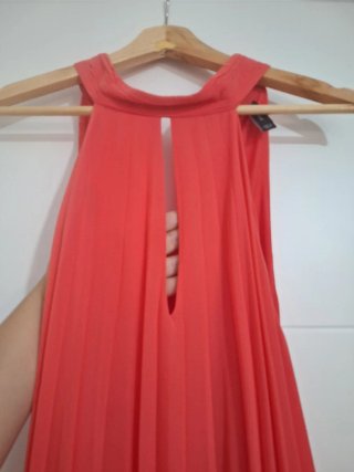 Vestido naranja largo con plizado, usado 1 vez