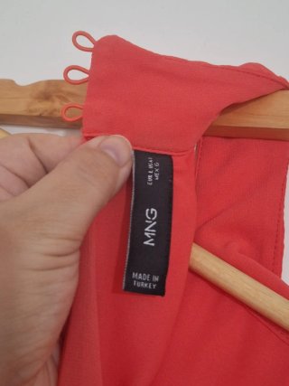 Vestido naranja largo con plizado, usado 1 vez