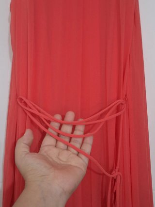 Vestido naranja largo con plizado, usado 1 vez