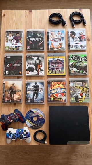 PS3 Slim + 2 controller + 13 giochi