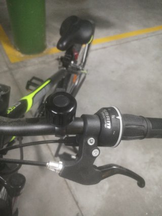 Bicicleta Rockrider ST500 Negra y Amarilla 24"