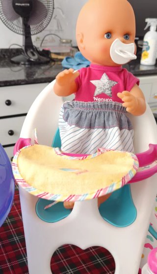 Bañera y trona Nenuco con muñecas y accesorios
